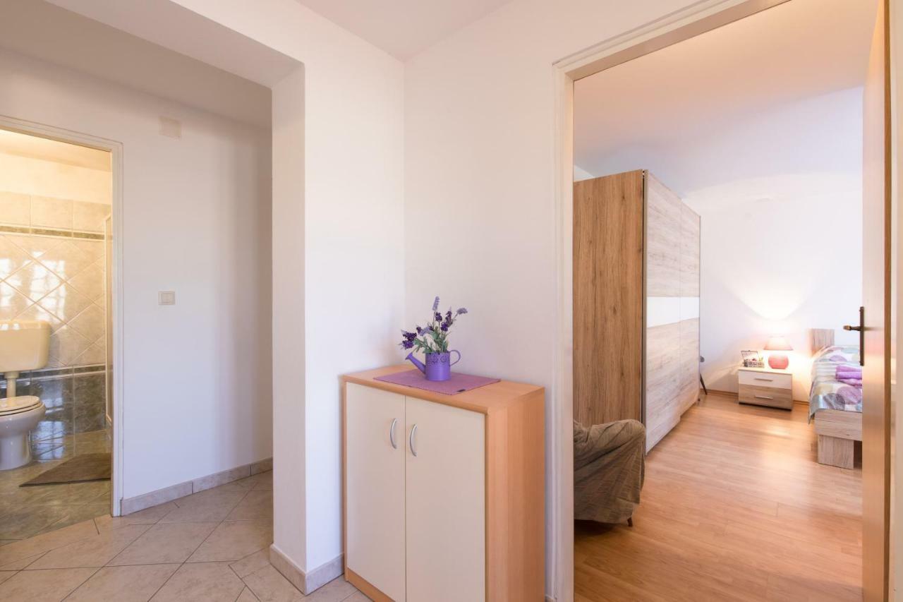 Apartment Adrijana Връбник Екстериор снимка