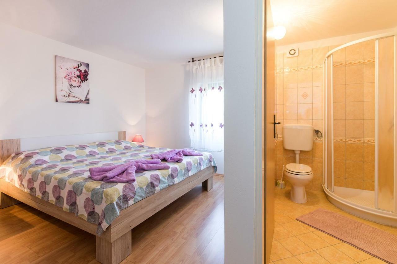 Apartment Adrijana Връбник Екстериор снимка