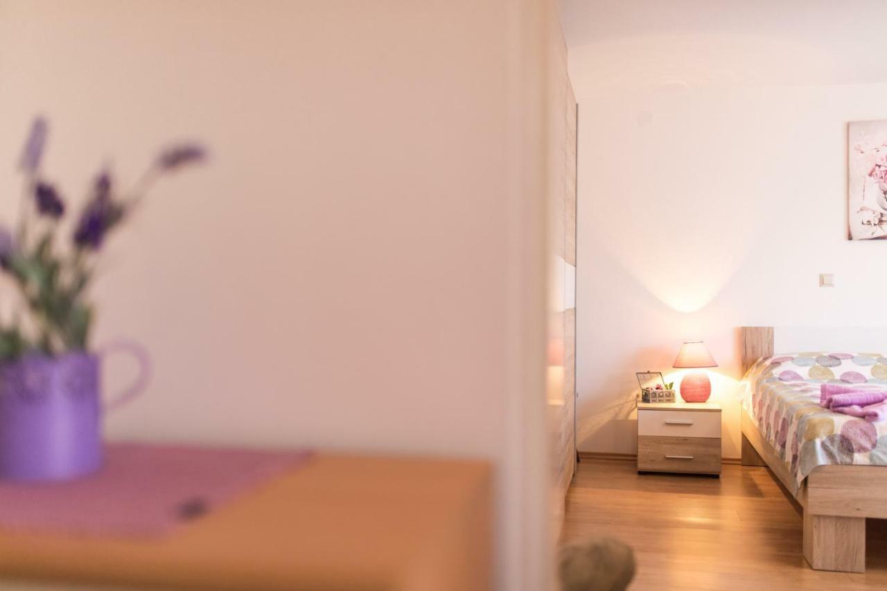 Apartment Adrijana Връбник Екстериор снимка